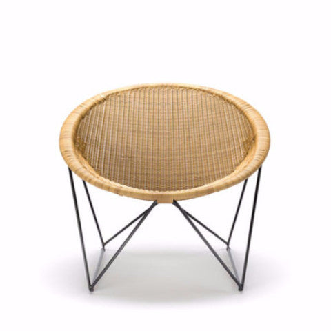 C317 Outdoor Chair by Yuzuru Yamakawa - Open Room