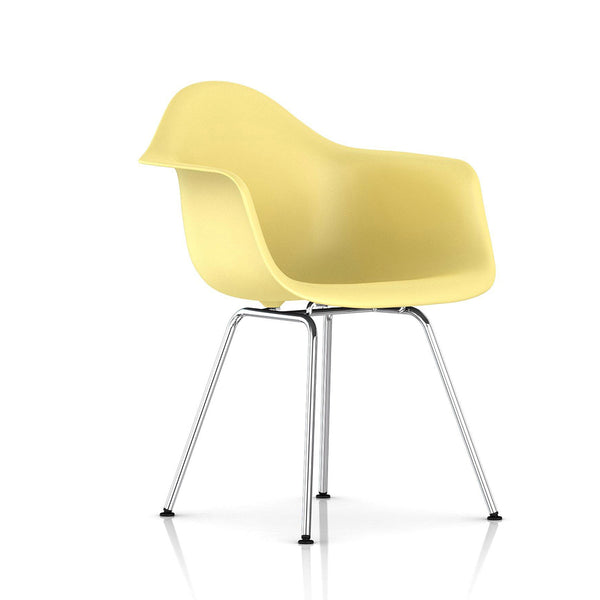 Eames® Moulded Plastic 4-leg Armchair - Herman Miller - Open Room