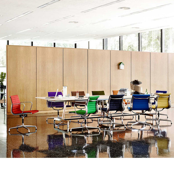 Eames® Aluminum Group Side Chair