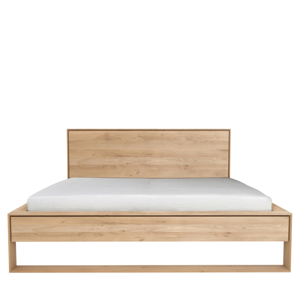 Ethnicraft Nordic II Oak Queen Bed